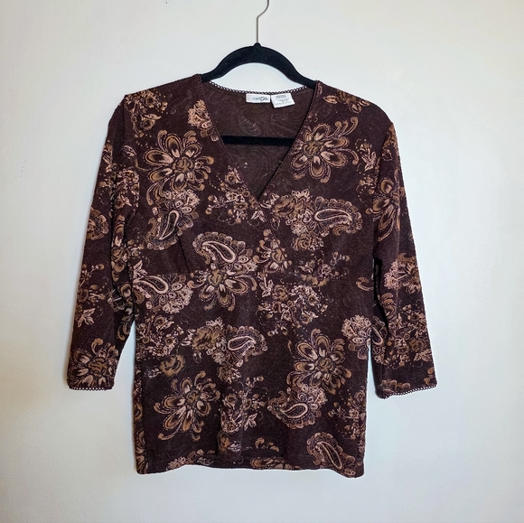 East 5th Tops - Vintage Y2K East 5th Metallic Paisley Top